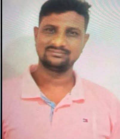 খুলনায় RAB 6 এর বিশেষ অভিযানে শীর্ষ সন্ত্রাসী গ্রুপ *আরমান গ্রুপের প্রধান* শুটার আরমানকে RAB-6 গ্রেপ্তার করেছে। দৈনিক একাত্তর বাংলা