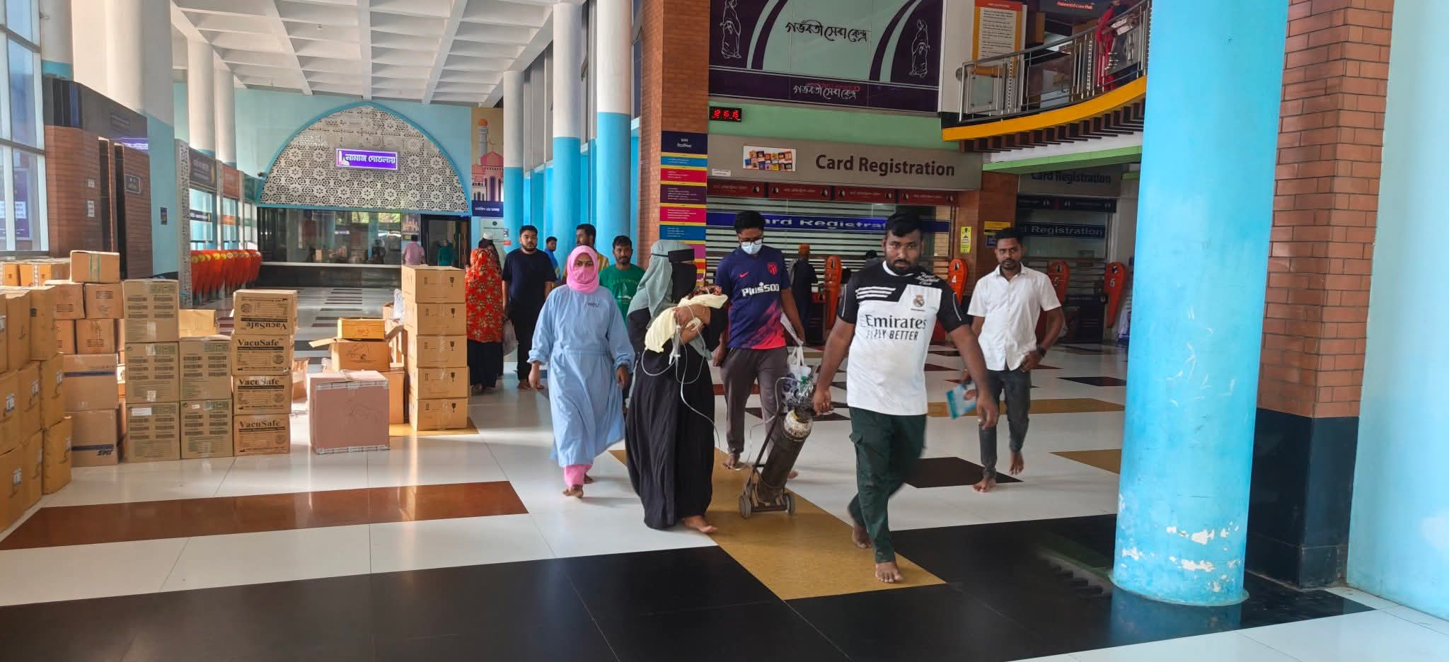 খুলনা আদ্-দ্বীন হাসপাতালে এসির যান্ত্রিক ত্রুটিতে “NICU” বিভাগের জরুরী চিকিৎসা সেবা বন্ধ ; অসুস্থ নবজাতক শিশুদের সরিয়ে নেওয়া হয়েছে নগরীর বিভিন্ন হাসপাতালে।